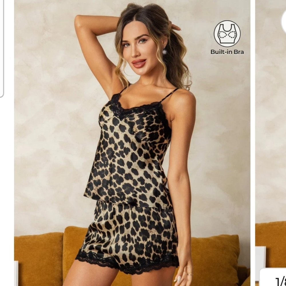 100%Pure Silk Leopard Print Spaghetti Strap V Neck Camisole Set with Lace Design